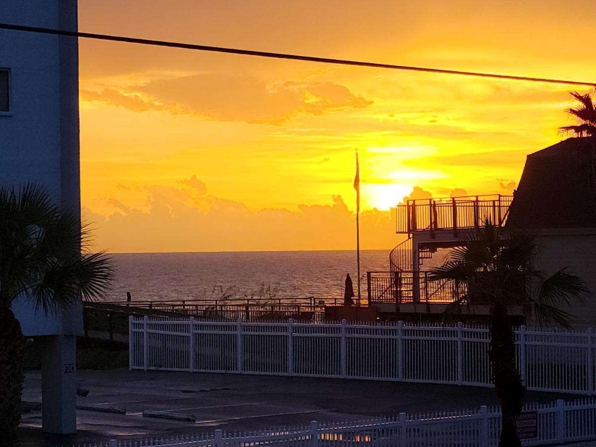 Funshine Sunset Beach St. Pete Beach Εξωτερικό φωτογραφία